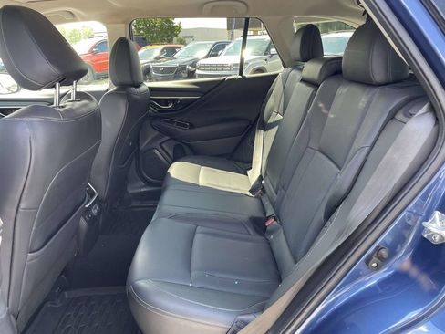 Used 2022 Subaru Outback Limited XT AWD/4WD image 3