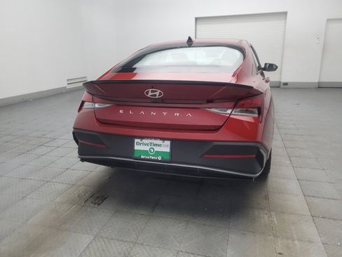 Used 2025 Hyundai Elantra Sport FWD image 7