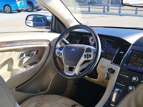 Used 2013 Ford Taurus Limited image 15