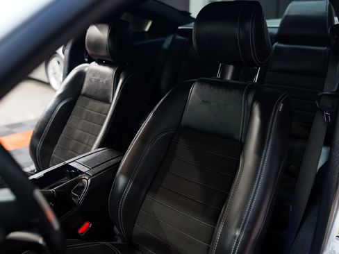 Used 2013 Ford Mustang GT Premium RWD image 29