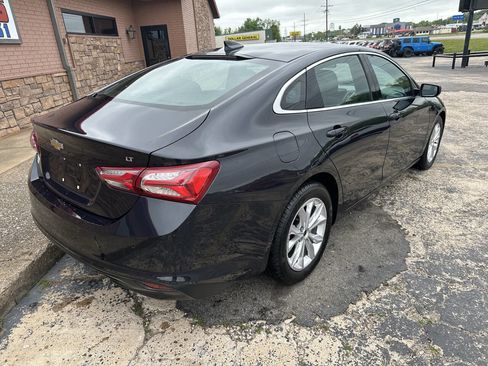 Used 2022 Chevrolet Malibu LT FWD image 9