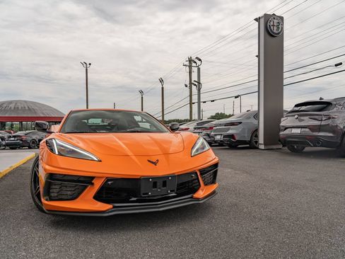 Used 2022 Chevrolet Corvette Stingray Premium Cpe w/ Z51 Performance Package RWD image 12