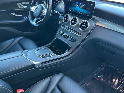 Used 2022 Mercedes-Benz GLC 300 4MATIC image 16