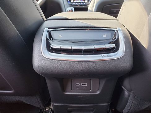 Certified 2024 Cadillac XT6 Premium Luxury AWD/4WD image 38