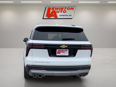 New 2026 Chevrolet Traverse LT w/ Driver Confidence Package AWD/4WD image 4