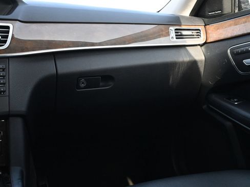 Used 2014 Mercedes-Benz E 350 Sedan image 13