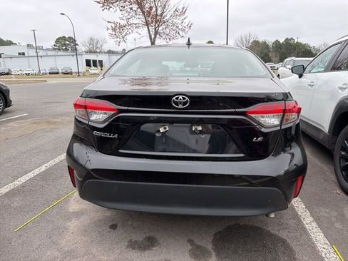 Used 2024 Toyota Corolla LE image 6