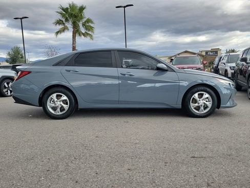 Certified 2023 Hyundai Elantra SE image 25
