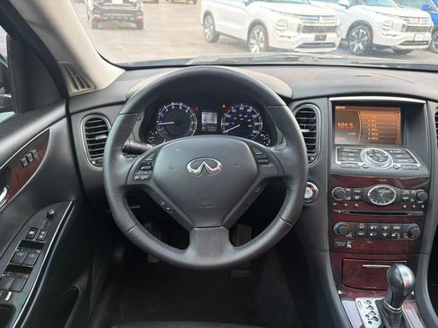 Used 2017 INFINITI QX50 AWD w/ Premium Package image 43