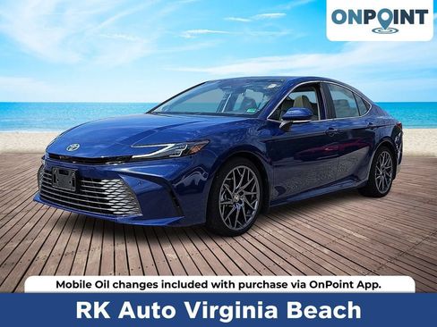 Used 2025 Toyota Camry XLE w/ Premium Plus Package FWD image 1