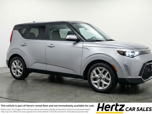 Used 2025 Kia Soul LX w/ LX Technology Package FWD image 1
