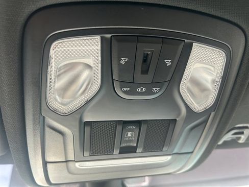 Used 2020 RAM 1500 Big Horn image 21