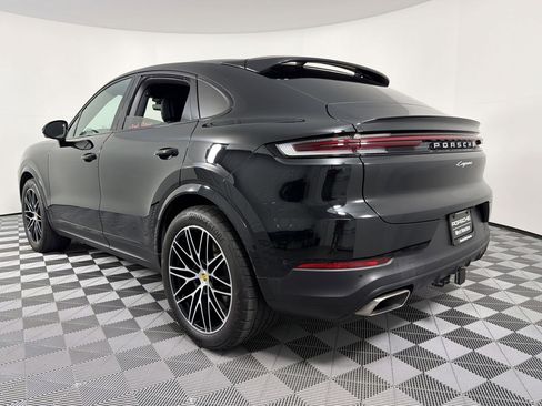 Certified 2024 Porsche Cayenne Coupe AWD/4WD image 3