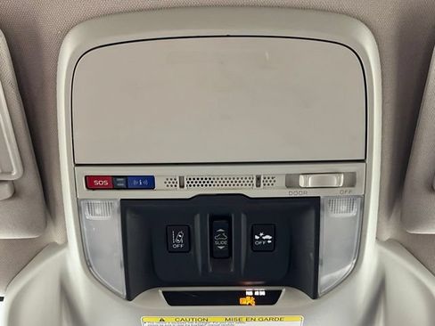 Used 2020 Subaru Forester Premium AWD/4WD image 18