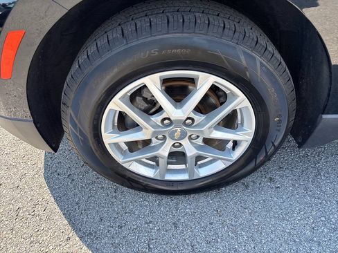 Used 2023 Chevrolet Equinox LT AWD/4WD image 5