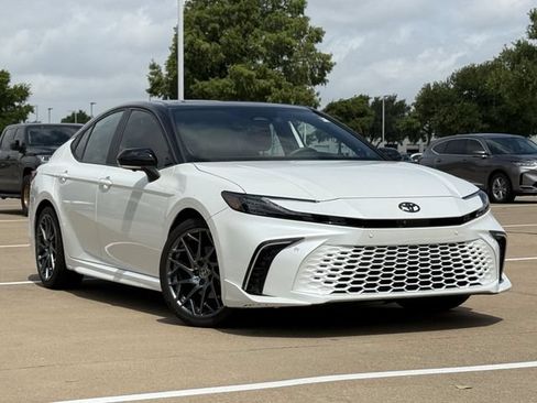 Used 2025 Toyota Camry XSE w/ Premium Plus Package FWD image 2