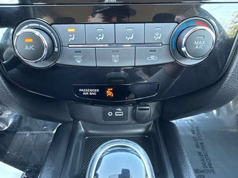 Used 2021 Nissan Rogue Sport S FWD image 25