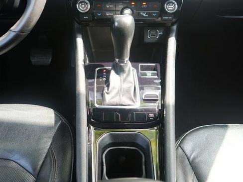 Used 2023 Jeep Compass Limited AWD/4WD image 21