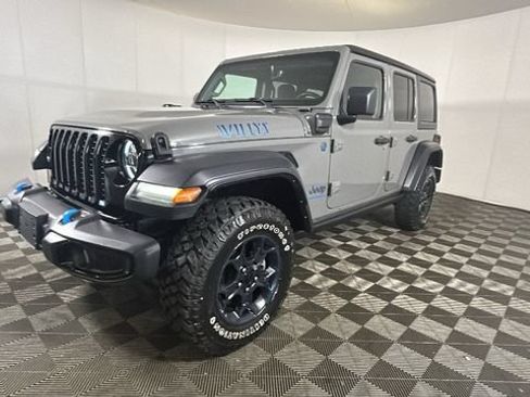 Used 2023 Jeep Wrangler Unlimited w/ Cold Weather Group AWD/4WD image 6