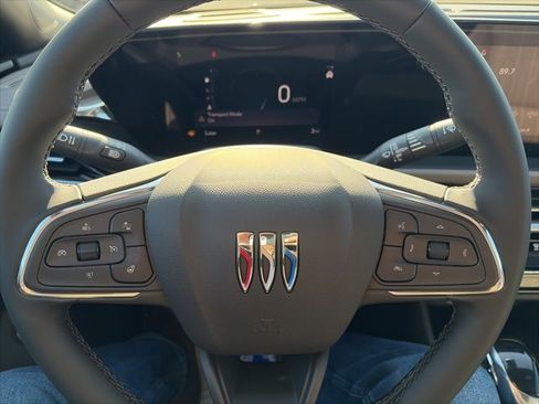 New 2026 Buick Envista Avenir image 21