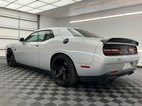 Used 2019 Dodge Challenger SRT Hellcat Redeye RWD image 21