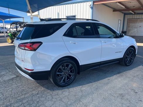 Used 2022 Chevrolet Equinox RS w/ RS Leather Package image 4