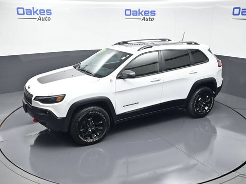 Used 2019 Jeep Cherokee Trailhawk w/ Comfort/Convenience Group AWD/4WD image 51