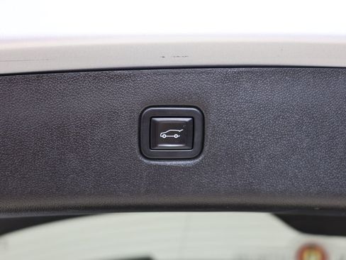 Used 2021 Chevrolet Blazer LT FWD image 44