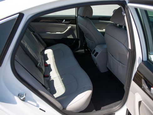 Used 2017 Hyundai Sonata Limited FWD image 24