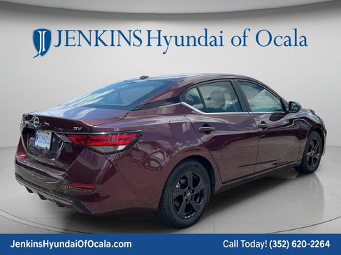 Used 2024 Nissan Sentra SV FWD image 3