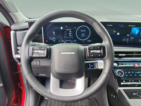 Certified 2025 Hyundai Santa Fe Limited AWD/4WD image 9