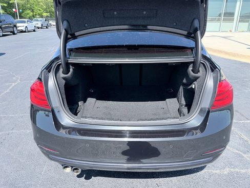 Used 2017 BMW 330i Sedan RWD image 9