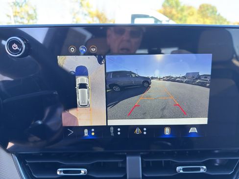 New 2026 Chevrolet Equinox ACTIV w/ Convenience Package III image 11