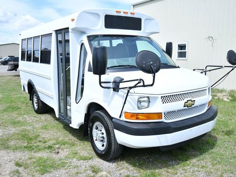 Used 2013 Chevrolet Express 3500 w/ School Bus Package RWD image 8