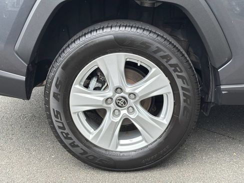Used 2021 Toyota RAV4 LE AWD/4WD image 7