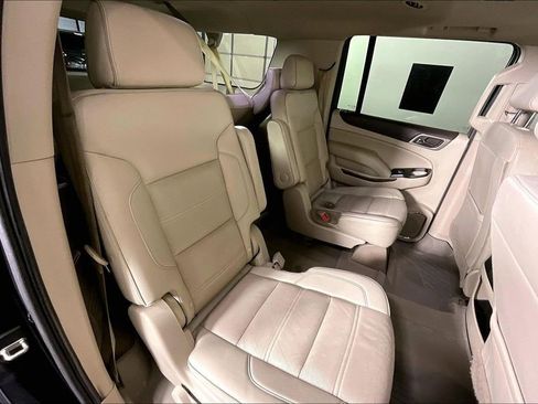 Used 2019 GMC Yukon XL Denali w/ Denali Ultimate Package AWD/4WD image 38