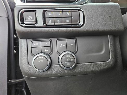 New 2026 GMC Yukon XL Denali w/ Sun & Power Step Package image 22