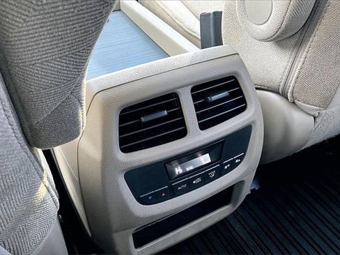 Used 2021 Honda Pilot EX image 10