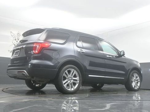 Used 2017 Ford Explorer Limited AWD/4WD image 32
