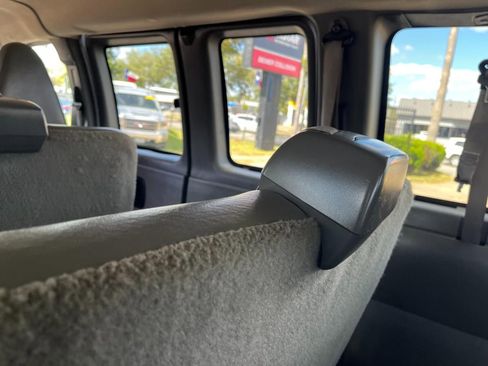 Used 2020 Chevrolet Express 3500 LS image 39
