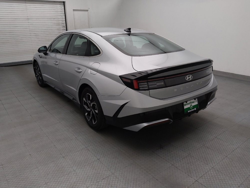 Used 2025 Hyundai Sonata SEL FWD image 5