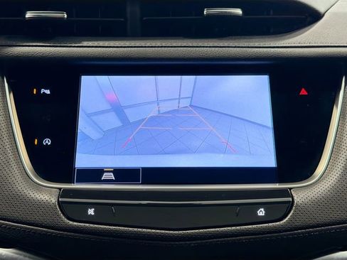 Certified 2025 Cadillac XT5 Premium Luxury w/ LPO, Floor Liner Package AWD/4WD image 12
