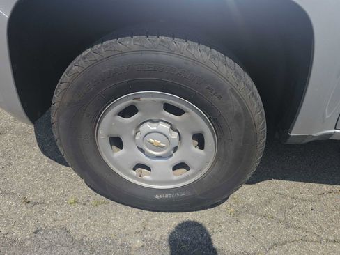 Used 2019 Chevrolet Colorado W/T image 3