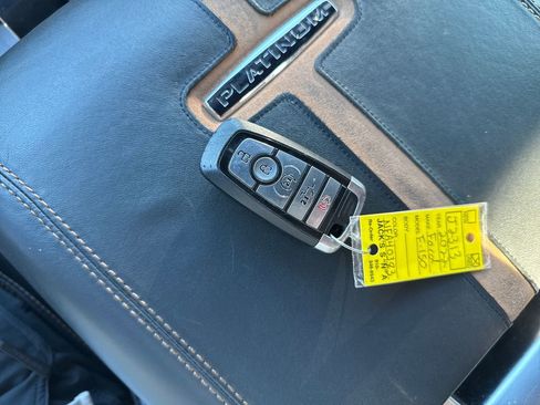 Used 2022 Ford F150 Platinum w/ Equipment Group 701A High image 30