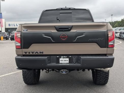 Used 2023 Nissan Titan PRO-4X w/ Pro-4x Convenience Package AWD/4WD image 4