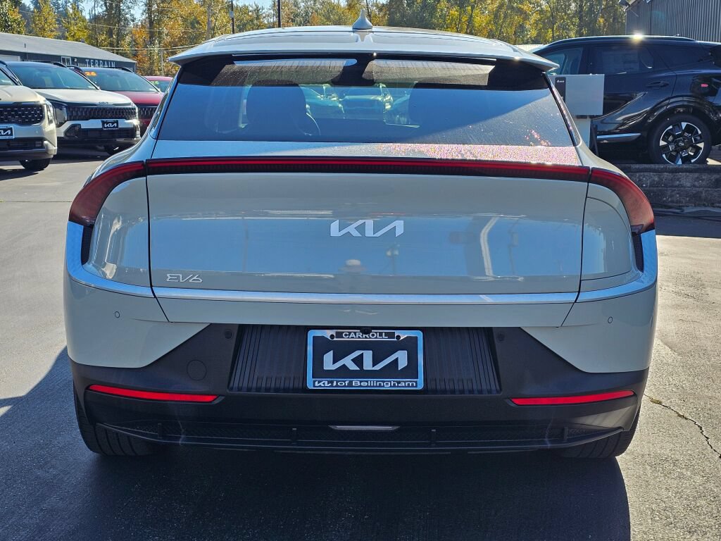 Used 2024 Kia EV6 Light RWD image 4