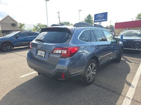 Used 2018 Subaru Outback 2.5i Limited AWD/4WD image 2