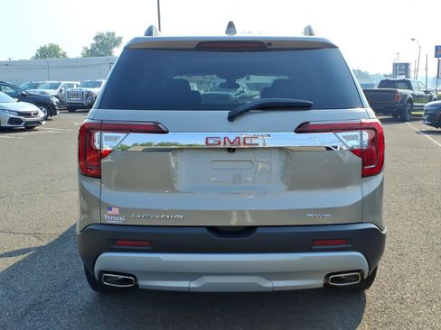 Used 2023 GMC Acadia SLE w/ Driver Convenience Package AWD/4WD image 4