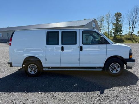 Used 2023 GMC Savana 2500 Work Van w/ Driver Convenience Package image 9