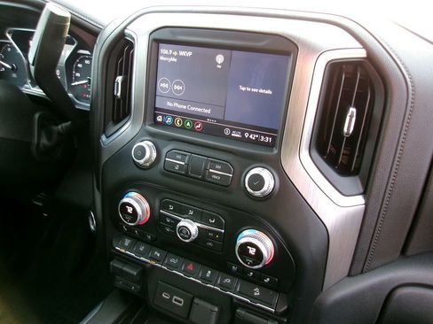 Used 2020 GMC Sierra 2500 Denali w/ Denali Ultimate Package image 16